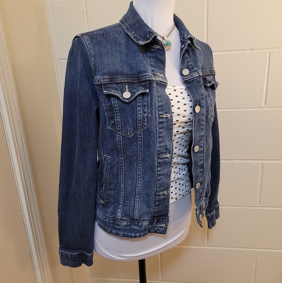 EUC Levi's Jean Jacket - Picture 3 of 6